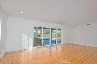 22537 Friar St in Los Angeles, CA - Building Photo - Building Photo