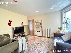 58 Atkins St, Unit 1 in Boston, MA - Foto de edificio - Building Photo