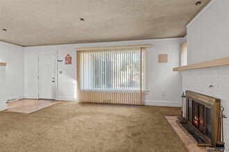 15404 Normandy St in Detroit, MI - Building Photo - Building Photo