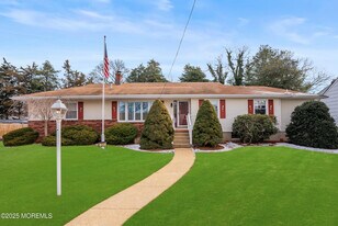 221 Belmar Ave in Ocean Township, NJ - Building Photo