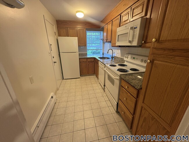 property at 34 Worthen Rd E