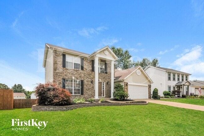 124 Royallsprings Pkwy in O'Fallon, MO - Building Photo - Building Photo