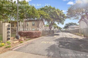 10650 Steppington Dr in Dallas, TX - Building Photo