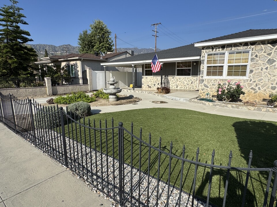 1828 Keeler St in Burbank, CA - Building Photo