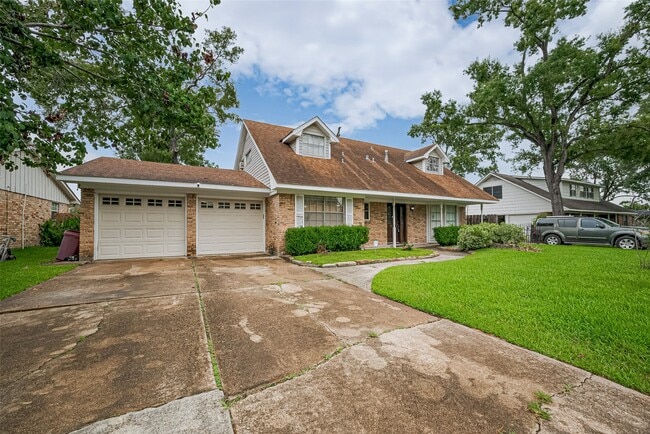 property at 13351 Oak Leaf Ln