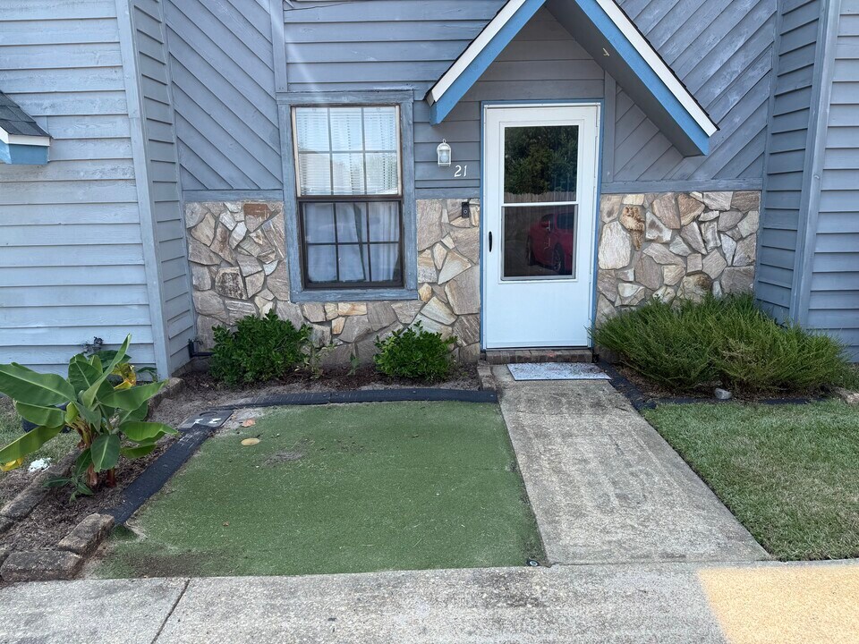 1325 Greendale Ave in Fort Walton Beach, FL - Building Photo