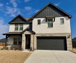 685 Briar Dr in Lavon, TX - Building Photo