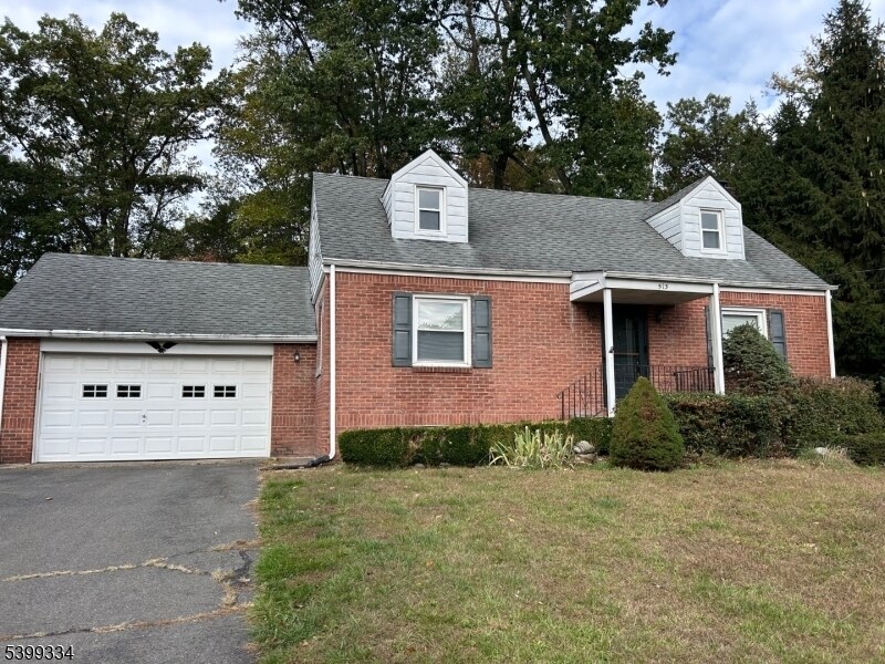 513 Lafayette Ave in Wyckoff, NJ - Building Photo