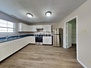 2954 Hearthside Dr in Greenwood, IN - Building Photo - Building Photo