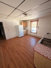 113 Railroad St, Unit 1 in Island Pond, VT - Building Photo - Building Photo