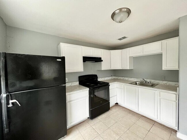 2917 N Pablo St in Edinburg, TX - Building Photo - Building Photo