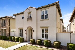 831 S Henry Ln in Gilbert, AZ - Building Photo