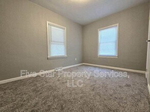 2236 S 14th St in Springfield, IL - Building Photo - Building Photo