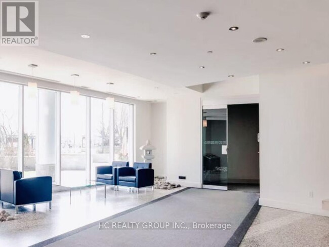 8-PH8 York St in Toronto, ON - Building Photo - Building Photo