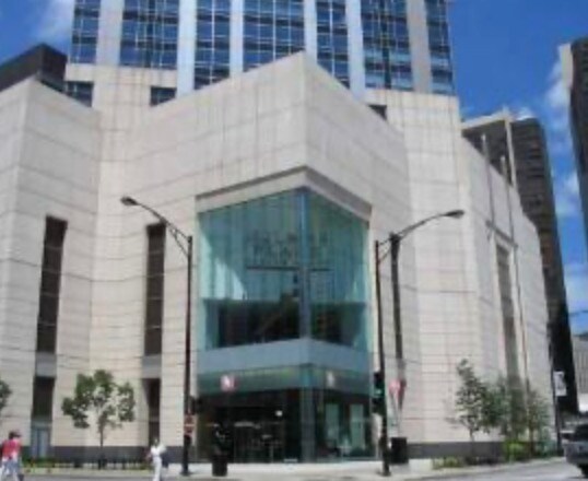 property at 512 N McClurg Ct