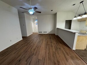 2131 Ridgecliff Dr in Keller, TX - Building Photo - Building Photo