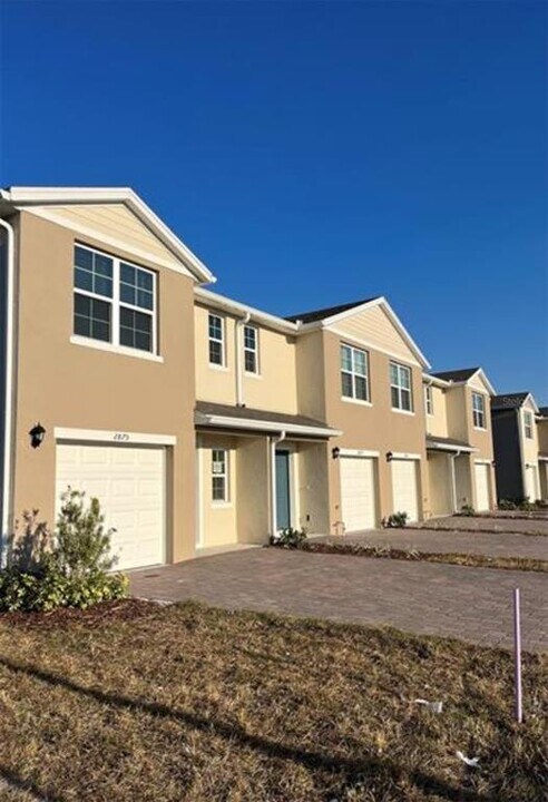 2879 Brie Hammock Bnd in St. Cloud, FL - Building Photo