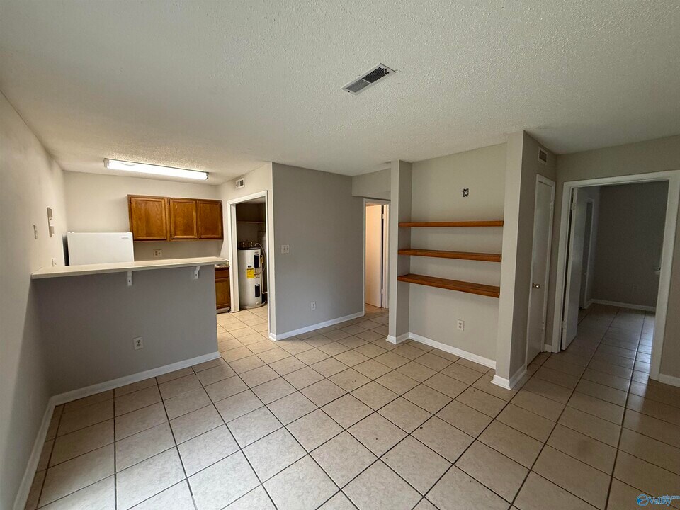 4902 Cotton Row NW in Huntsville, AL - Building Photo