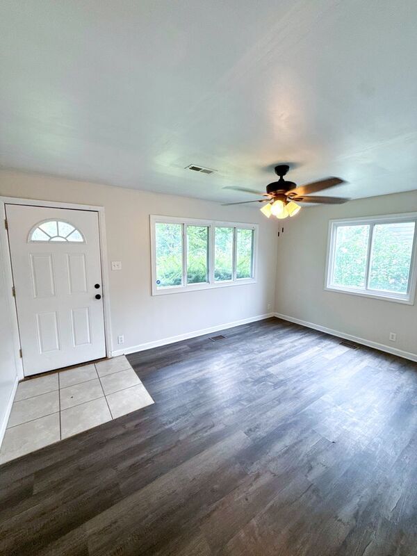 property at 3103 Grasmere Ave
