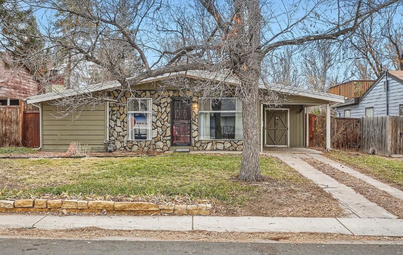 5619 E Minnesota Dr in Denver, CO - Building Photo