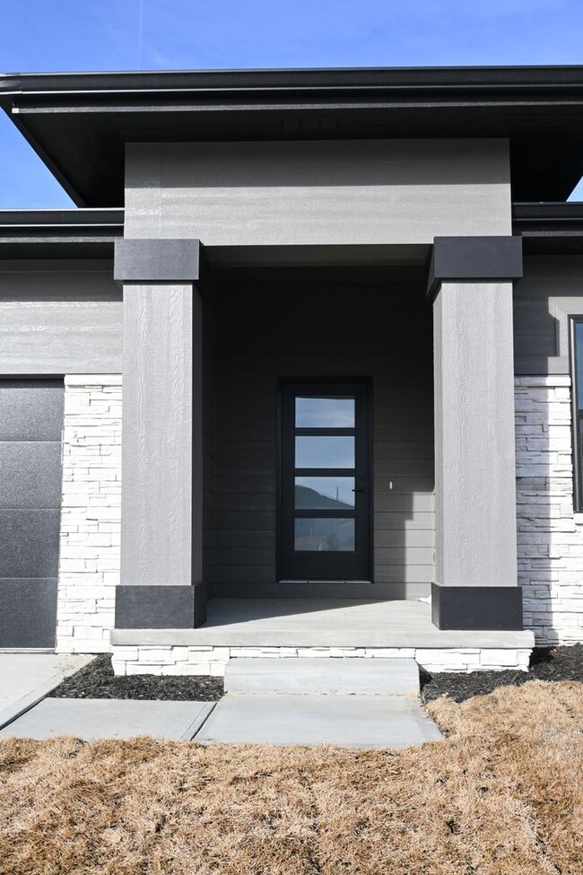 11918 S 117th St in Papillion, NE - Building Photo - Building Photo
