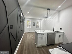 1015 S 6th St in Philadelphia, PA - Building Photo - Building Photo