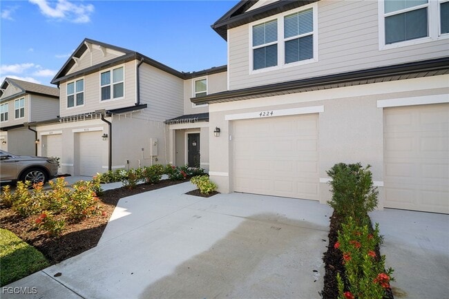 4224 Caterina Ct in North Fort Myers, FL - Building Photo - Building Photo