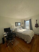 922 Beacon St, Unit 31 in Boston, MA - Building Photo - Building Photo