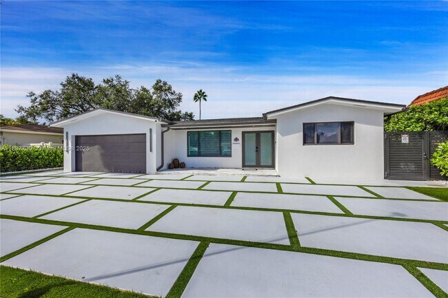 property at 5501 McKinley St