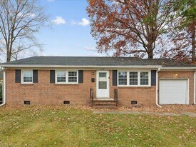 13202 Aqueduct Dr in Newport News, VA - Building Photo