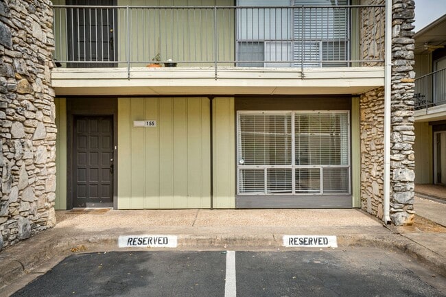 500 E Riverside Dr