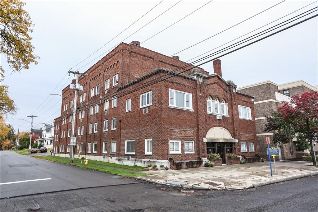404 Main St in East Rochester, NY - Building Photo