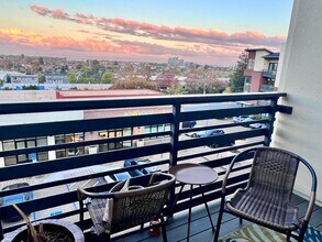 400 El Camino Real in Belmont, CA - Building Photo - Building Photo