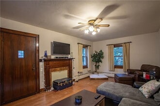 1609 8th St E in Menomonie, WI - Building Photo - Building Photo