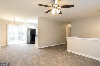 833 Brian Ln in Forest Park, GA - Building Photo - Building Photo