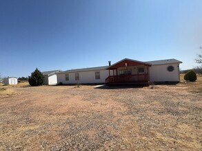8101 Rockfort Rd in Hereford, AZ - Building Photo - Building Photo