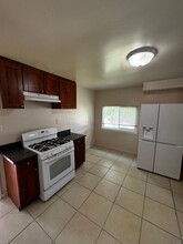 1012 S Delaware St in San Mateo, CA - Building Photo - Building Photo
