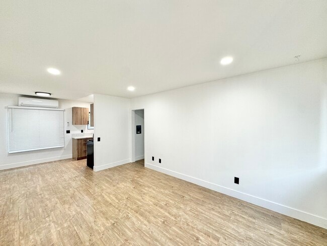 property at 412 Brooks Ave