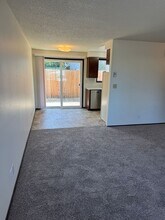 231 S 40th St in Springfield, OR - Building Photo - Building Photo