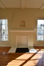 1417 S Crescent Heights Blvd in Los Angeles, CA - Foto de edificio - Building Photo