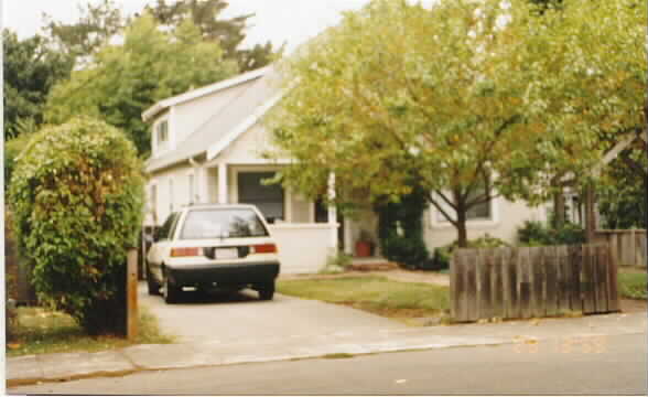 1143 Orchard St in Santa Rosa, CA - Building Photo - Building Photo