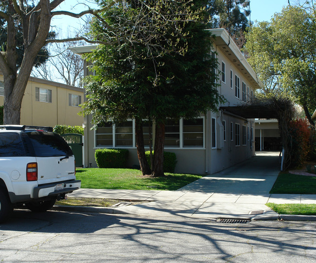 2882 Williams St in Palo Alto, CA - Building Photo - Building Photo