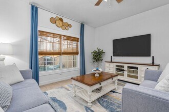 3067 Beach Palm Ave in Kissimmee, FL - Building Photo - Building Photo