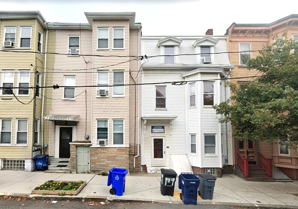 135 Eutaw St, Unit 2 in Boston, MA - Foto de edificio