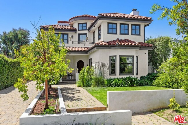 property at 1024 25th St