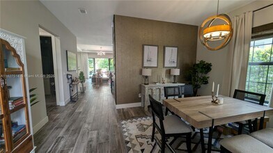 2879 Gin Berry Way in West Palm Beach, FL - Building Photo - Building Photo