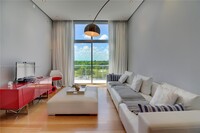 208 Washington Ave, Unit PH-21 in Miami Beach, FL - Foto de edificio - Building Photo