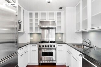45 Park Ave in New York, NY - Building Photo - Building Photo