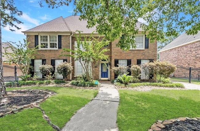 property at 14207 Vista Mar Ln