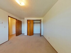 2541-2543 NW Grant Ave in Corvallis, OR - Foto de edificio - Building Photo